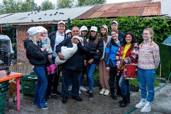 МПЦ Феникс помог краснокнижным лебедям попасть домой