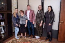 Команда «Феникса» поздравила ветеранов труда 